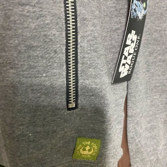 Star Wars Gray Sweater - Picture 4 of 9